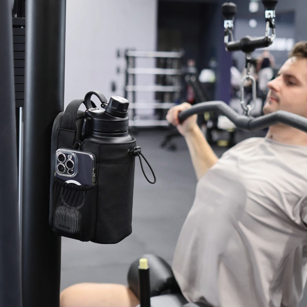 magnetic gym bag - pull