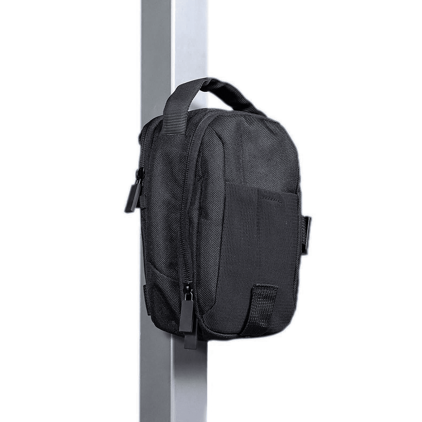 magnetic gym bag - pull