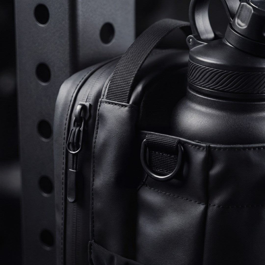 magnetic gym bag - pull